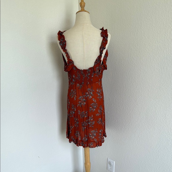 Floral Ruffle Dress in Rust Red - Picture 3 of 4